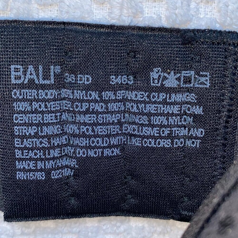 Bali Comfort Revolution Shaping Wireless Smoothing Bra - Picture 7 of 8